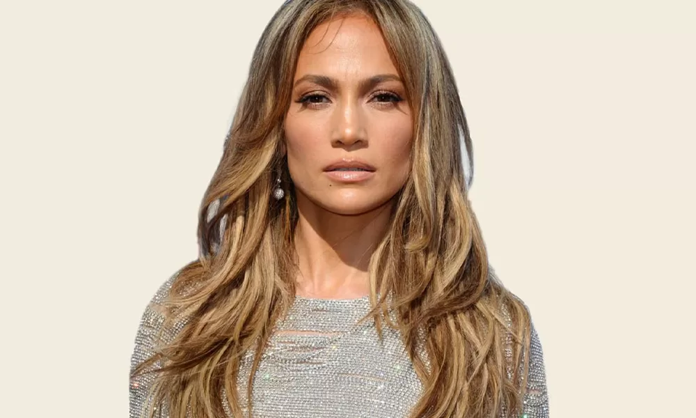 Jennifer López remodeling face