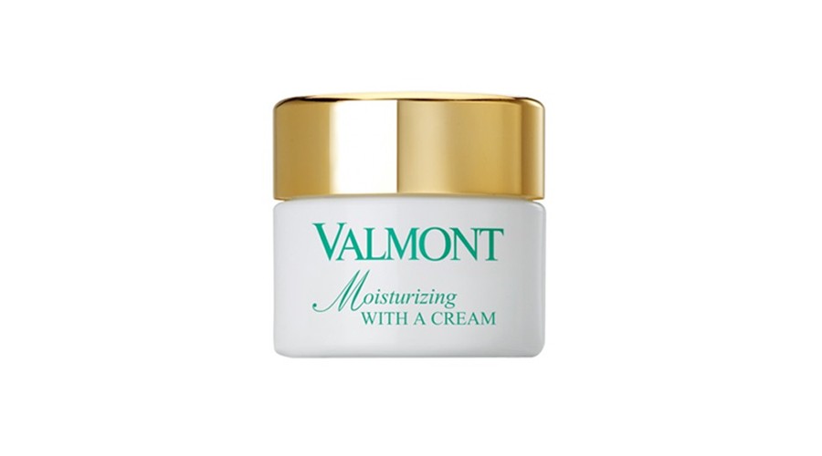 Moisturizing with a cream Gel Valmont